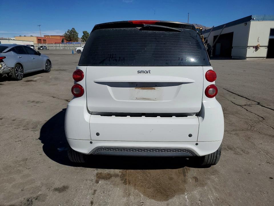 Продажа на аукционе авто 2015 Smart Cars Fortwo, vin: WMEEJ3BA4FK810398, номер лота: 41763306