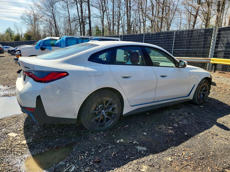 2022 Bmw I4 მანქანა იყიდება აუქციონზე, vin: WBY73AW09NFN12331, აუქციონის ნომერი: 46892096