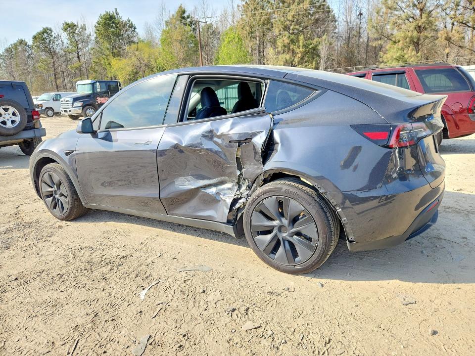 Продаж на аукціоні авто 2025 Tesla Model Y, vin: 7SAYGDED3SF280196, номер лоту: 46656846