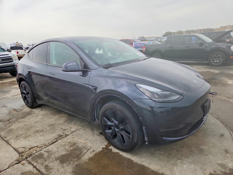2024 Tesla Model Y მანქანა იყიდება აუქციონზე, vin: 7SAYGDED8RA304368, აუქციონის ნომერი: 42081096