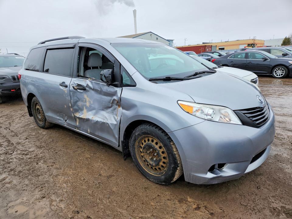 Продаж на аукціоні авто 2016 Toyota Sienna, vin: 5TDZK3DC1GS699556, номер лоту: 79914355