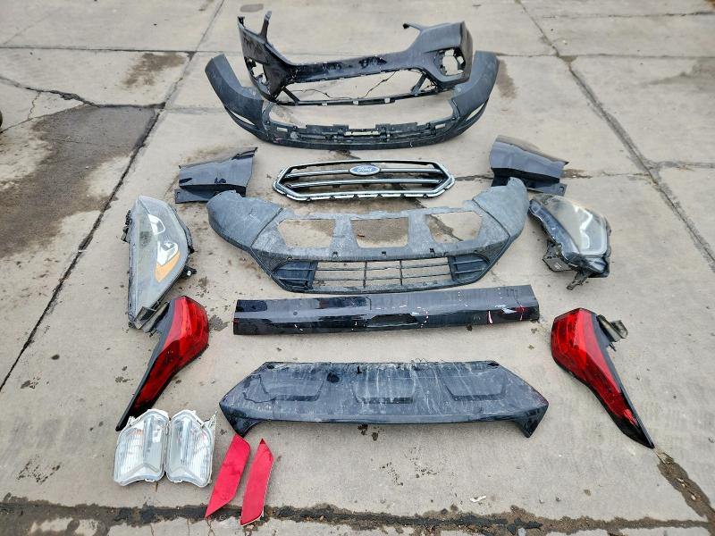 2019 Ford Escape მანქანა იყიდება აუქციონზე, vin: 1FMCU9GD1KUC06000, აუქციონის ნომერი: 47803216
