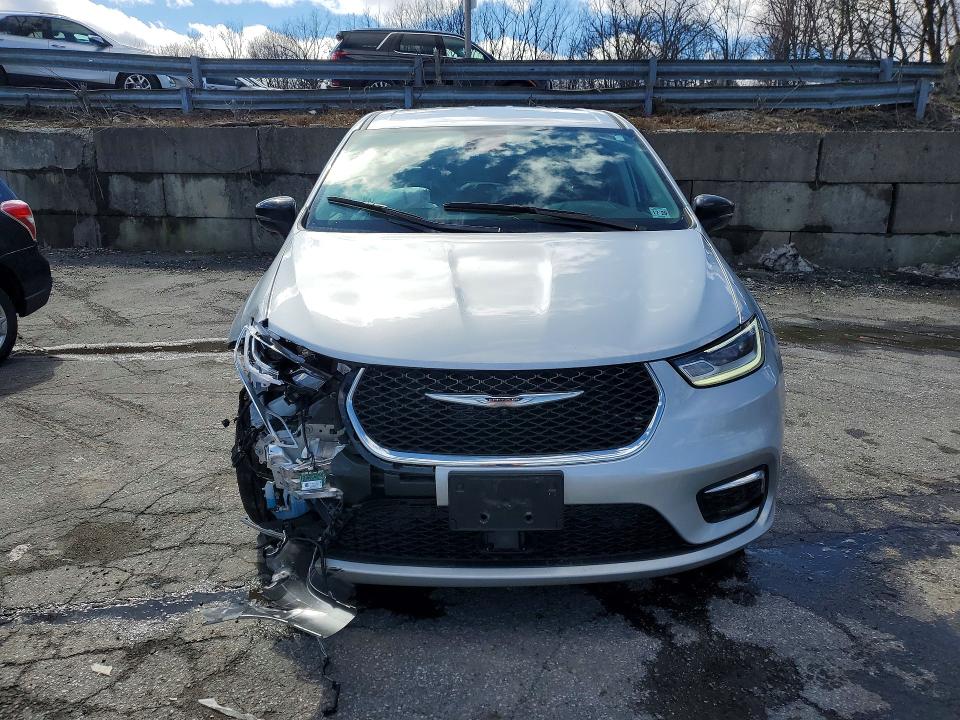 2024 Chrysler Pacifica მანქანა იყიდება აუქციონზე, vin: 2C4RC1BG4RR197742, აუქციონის ნომერი: 46468136