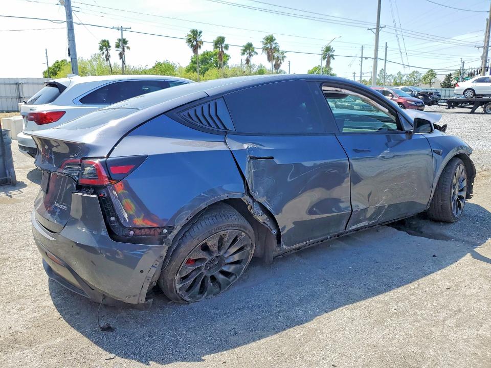 Продажа на аукционе авто 2022 Tesla Model Y, vin: 7SAYGDEF9NF395794, номер лота: 46105236