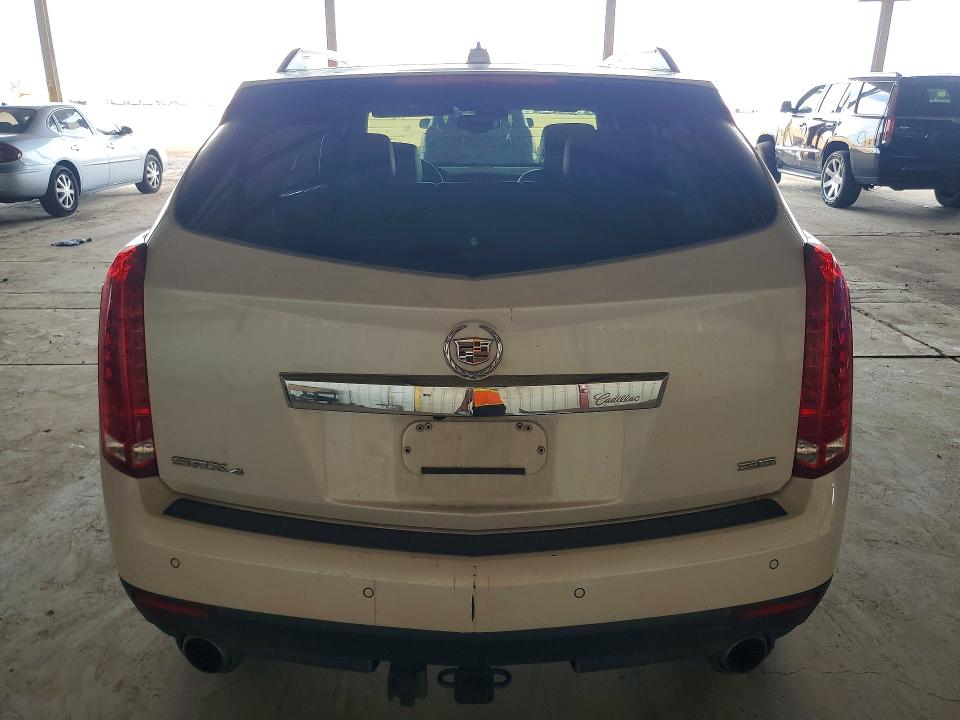 47642446 :رقم المزاد ، 3GYFNEE32GS563401 vin ، 2016 Cadillac Srx مزاد بيع