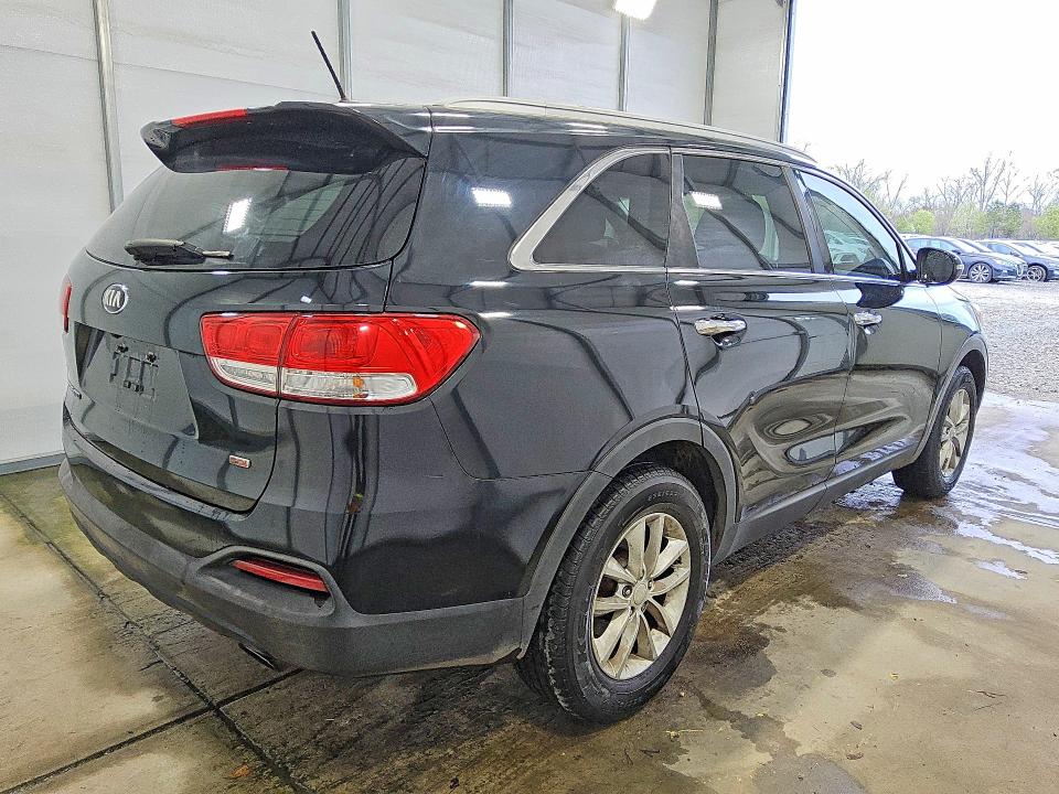 2016 Kia Sorento მანქანა იყიდება აუქციონზე, vin: 5XYPG4A35GG163628, აუქციონის ნომერი: 79676375