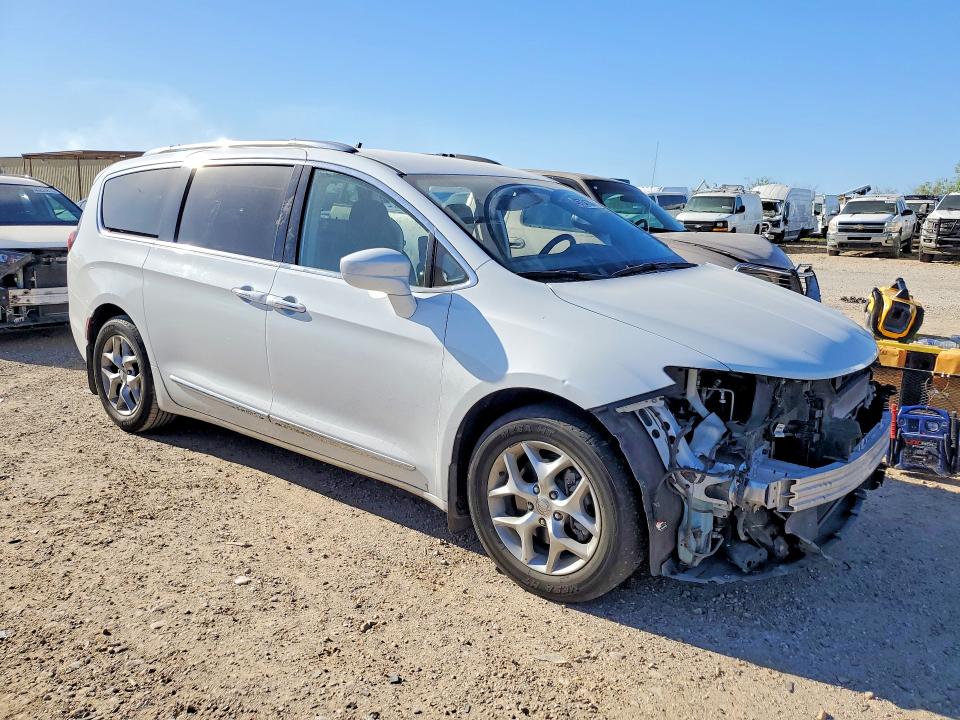 2017 Chrysler Pacifica მანქანა იყიდება აუქციონზე, vin: 2C4RC1EG8HR782267, აუქციონის ნომერი: 46734706