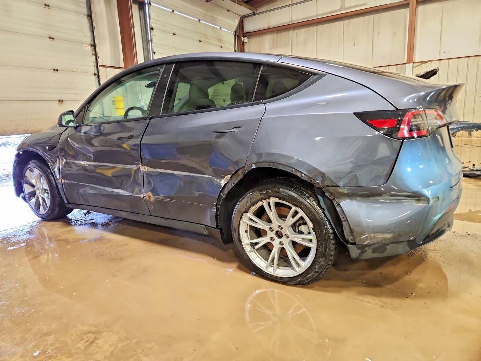 45949656 :رقم المزاد ، 7SAYGDEE4PF619516 vin ، 2023 Tesla Model Y مزاد بيع