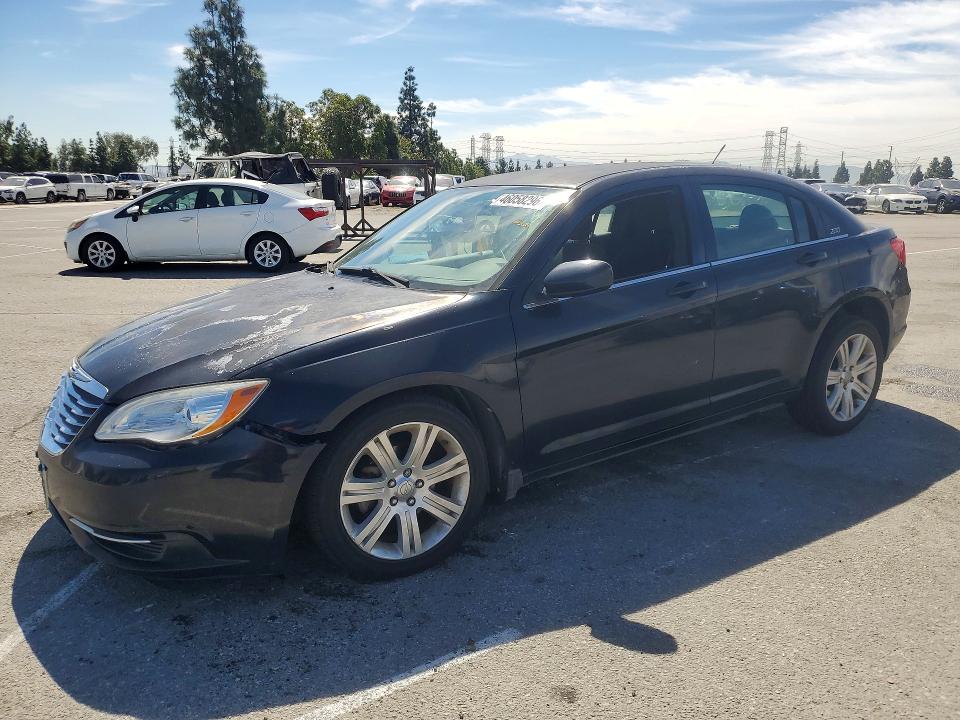 2013 Chrysler 200 მანქანა იყიდება აუქციონზე, vin: 1C3CCBAB8DN639997, აუქციონის ნომერი: 46058296