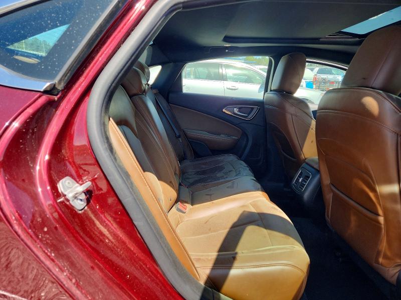 47446106 :رقم المزاد ، 1C3CCCCB7GN147582 vin ، 2016 Chrysler 200 مزاد بيع