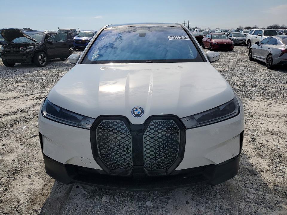79444245 :رقم المزاد ، WB523CF09SCT29558 vin ، 2025 Bmw Ix مزاد بيع