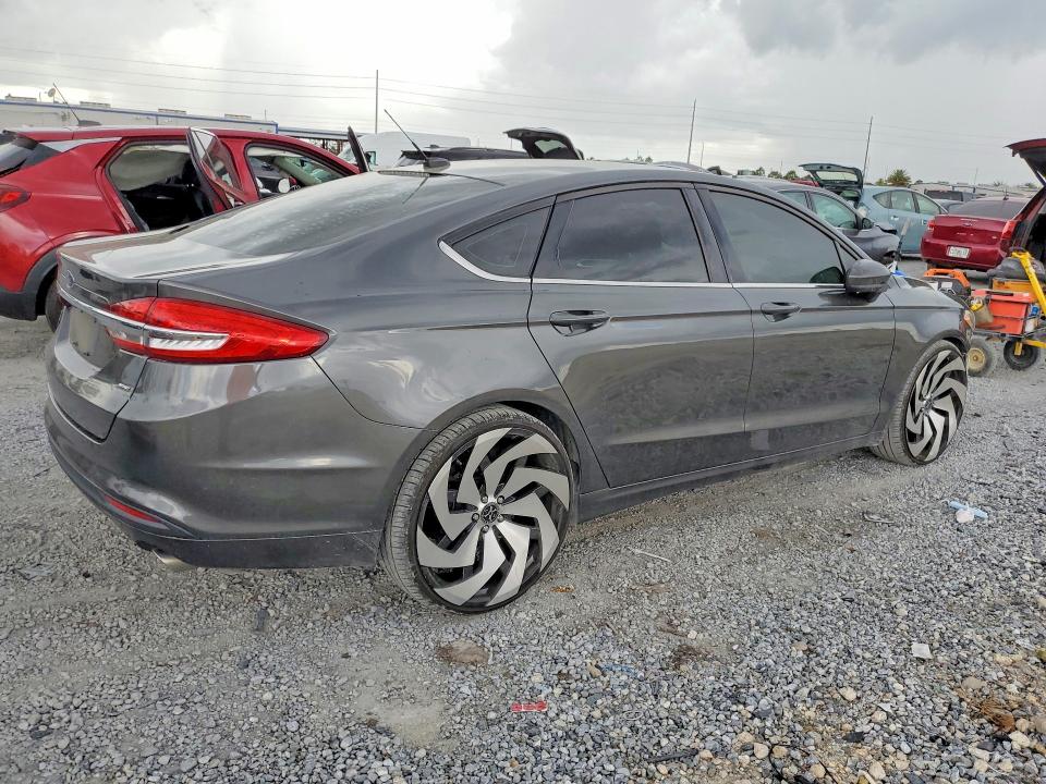 Продажа на аукционе авто 2018 Ford Fusion, vin: 3FA6P0H77JR133434, номер лота: 79694525