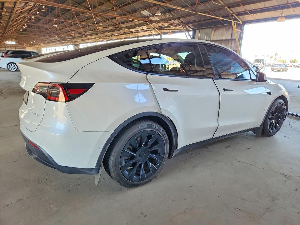Продажа на аукционе авто 2021 Tesla Model Y, vin: 5YJYGDEE9MF215149, номер лота: 79600515