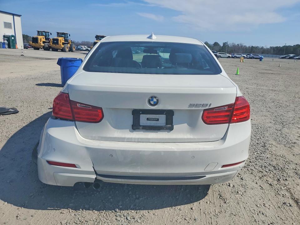 2015 Bmw 328 მანქანა იყიდება აუქციონზე, vin: WBA3C1C58FK124349, აუქციონის ნომერი: 79820885