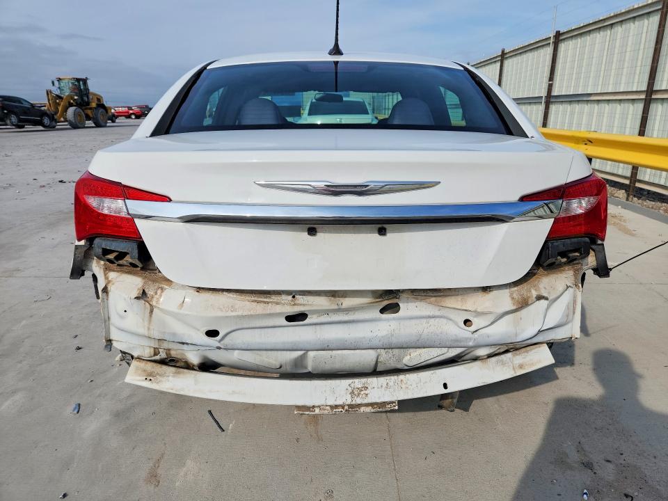 42040076 :رقم المزاد ، 1C3CCBAB2EN230752 vin ، 2014 Chrysler 200 مزاد بيع