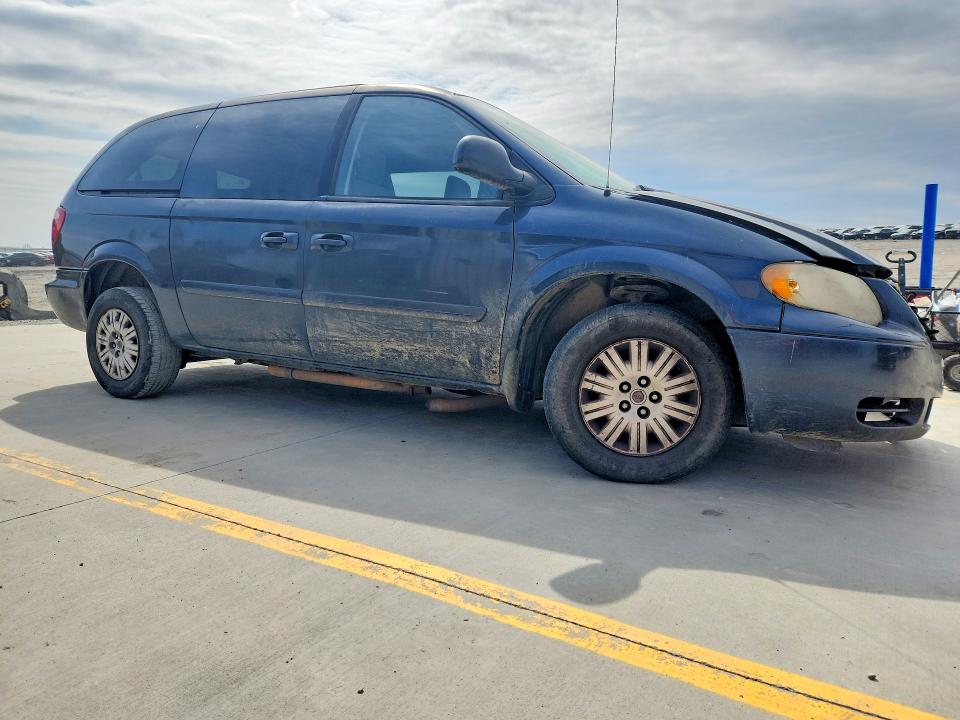 47000986 :رقم المزاد ، 2A4GP44R67R341214 vin ، 2007 Chrysler Town & Country مزاد بيع