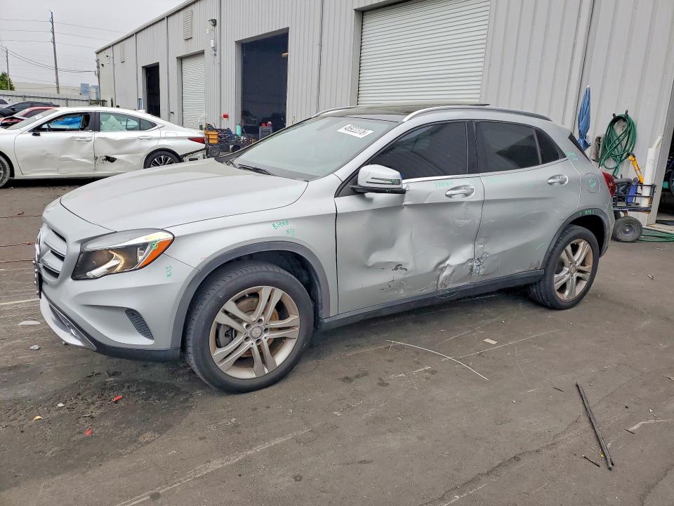 46922376 :رقم المزاد ، WDCTG4GB1HJ338420 vin ، 2017 Mercedes-benz Gla مزاد بيع
