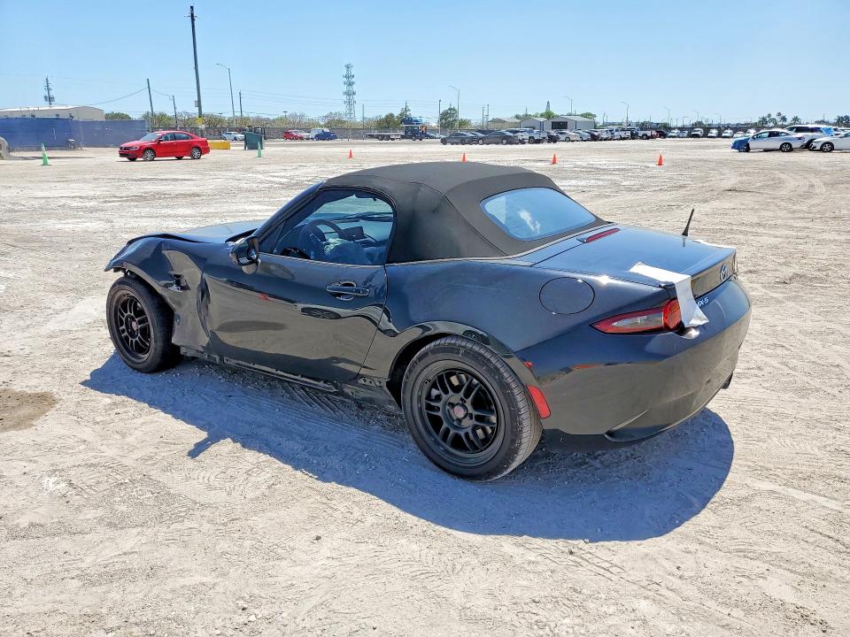 47176826 :رقم المزاد ، JM1NDAB79H0124614 vin ، 2017 Mazda Mx-5 Miata مزاد بيع