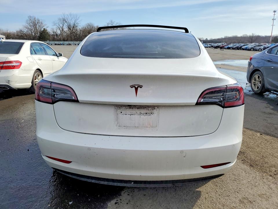 41837876 :رقم المزاد ، 5YJ3E1EA9MF920562 vin ، 2021 Tesla Model 3 مزاد بيع