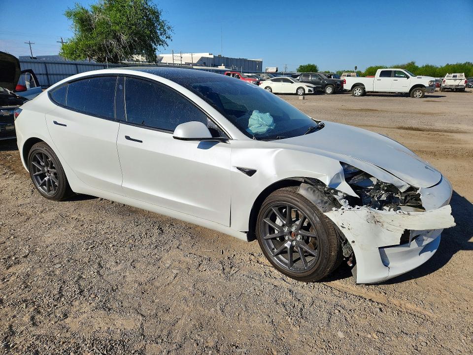 45833706 :رقم المزاد ، 5YJ3E1EB1MF995684 vin ، 2021 Tesla Model 3 مزاد بيع