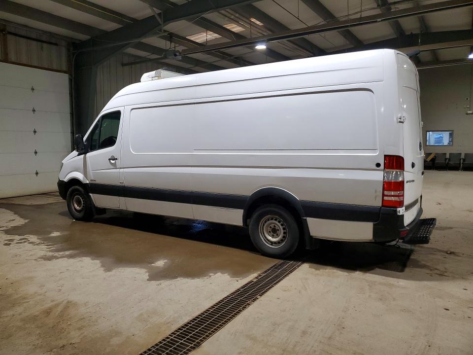 45838946 :رقم المزاد ، WD3PE8CC4F5960447 vin ، 2015 Mercedes Benz Sprinter مزاد بيع