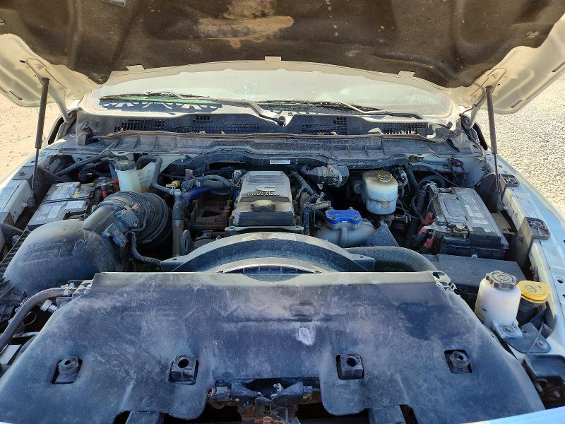 47005006 :رقم المزاد ، 3C6UR5GL1JG144410 vin ، 2018 Ram 2500 مزاد بيع
