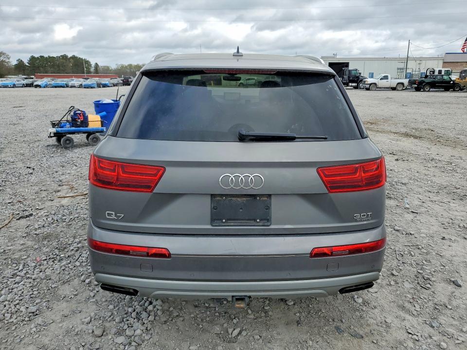 Продажа на аукционе авто 2017 Audi Q7, vin: WA1LAAF74HD038432, номер лота: 79584525
