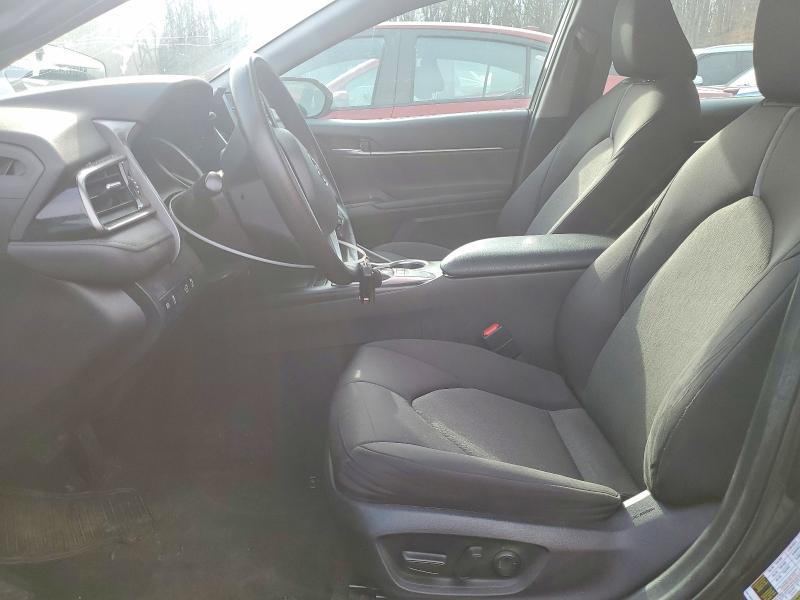 79617335 :رقم المزاد ، 4T1C11AK8NU664347 vin ، 2022 Toyota Camry مزاد بيع