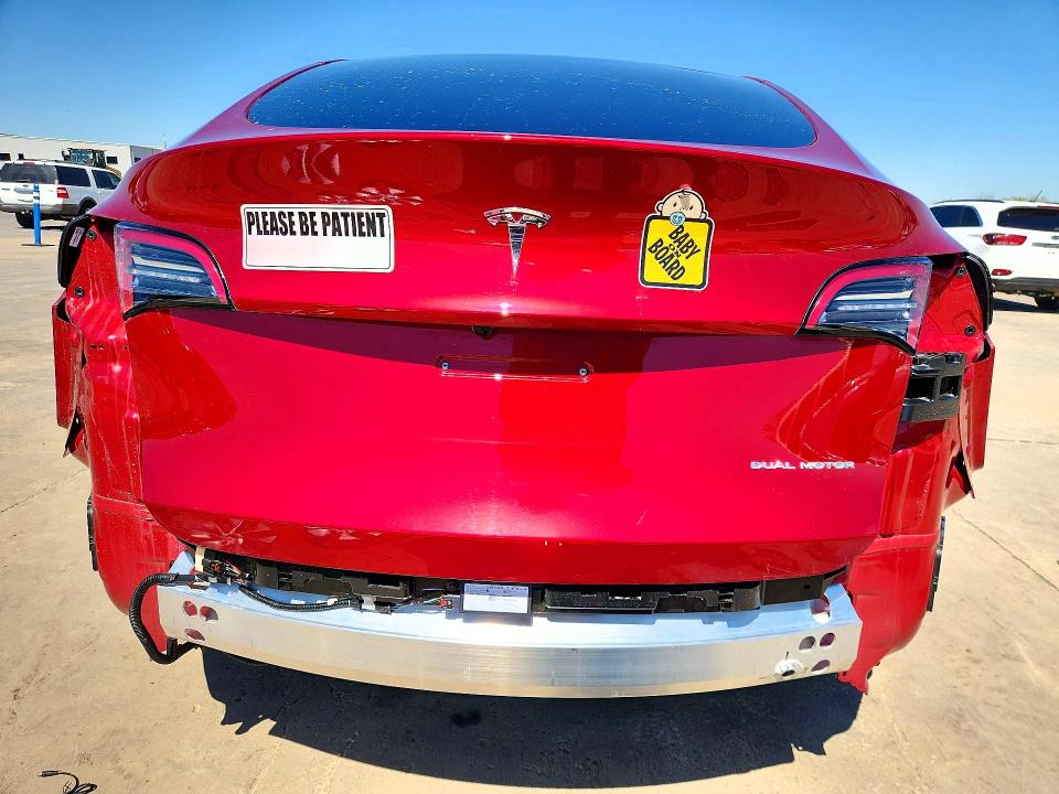 Продаж на аукціоні авто 2024 Tesla Model Y, vin: 7SAYGDEE8RA222701, номер лоту: 46753956