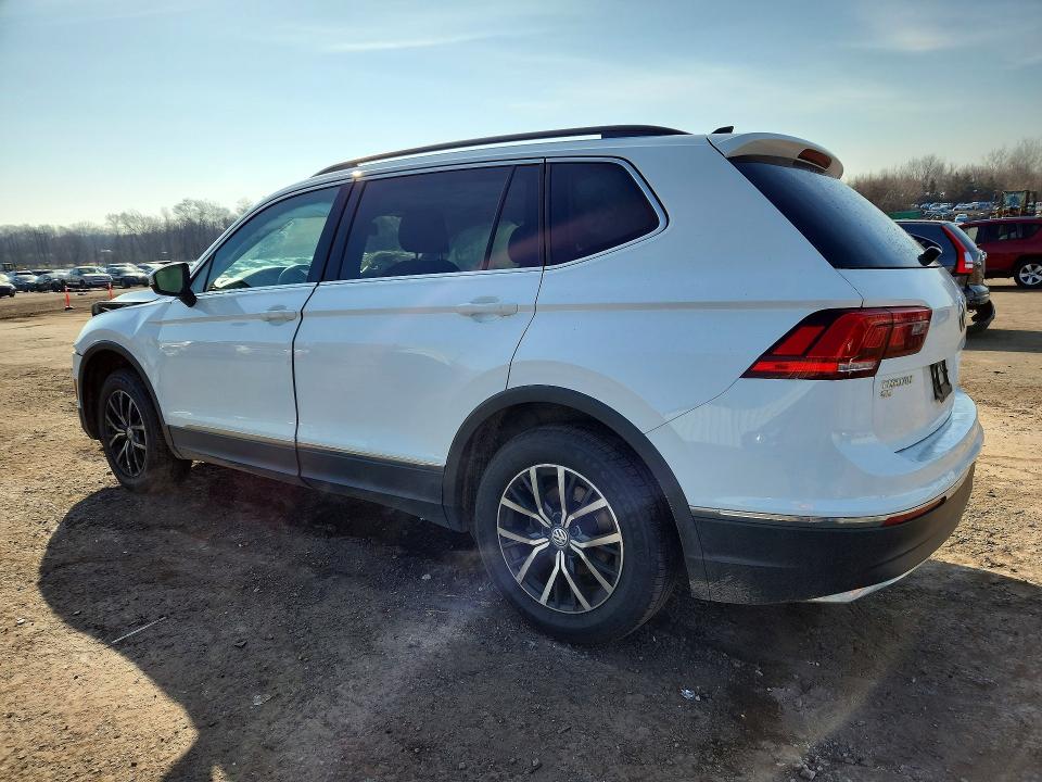 46552436 :رقم المزاد ، 3VV2B7AX7LM064398 vin ، 2020 Volkswagen Tiguan مزاد بيع