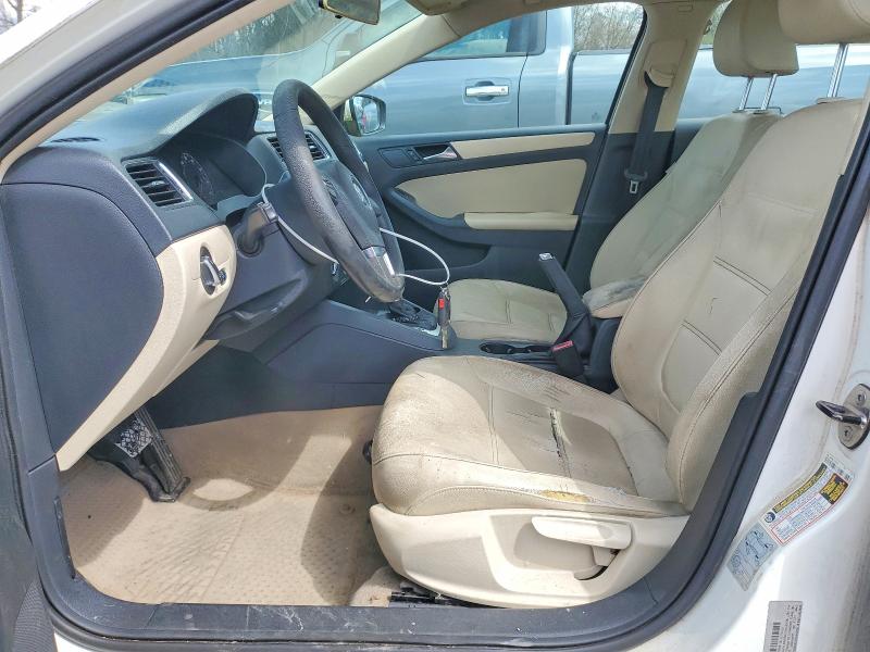 2011 Volkswagen Jetta მანქანა იყიდება აუქციონზე, vin: 3VWDX7AJ7BM330955, აუქციონის ნომერი: 46176626