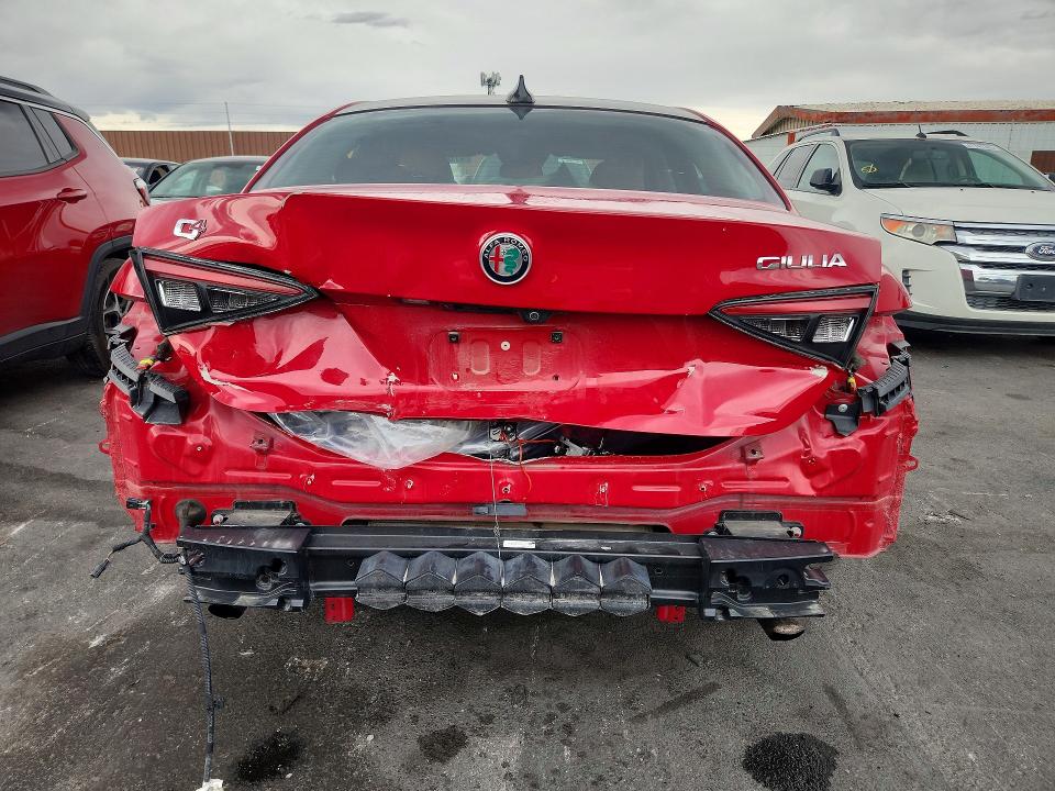 Продажа на аукционе авто 2018 Alfa Romeo Giulia, vin: ZARFAEEN4J7580652, номер лота: 47611656