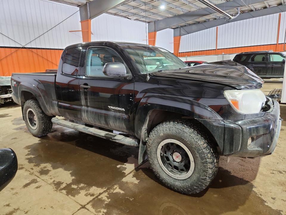 Продажа на аукционе авто 2015 Toyota Tacoma, vin: 5TFUU4EN8FX117102, номер лота: 47256756