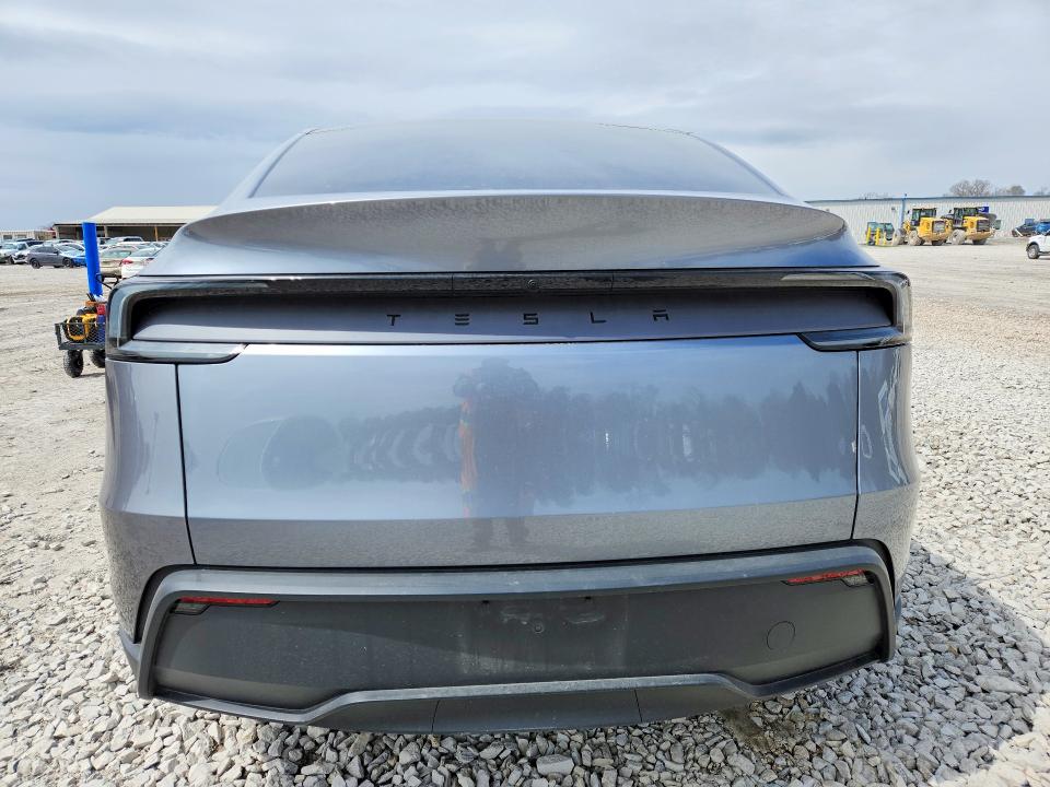 46236536 :رقم المزاد ، 7SAYGDED2TA605225 vin ، 2026 Tesla Model Y مزاد بيع