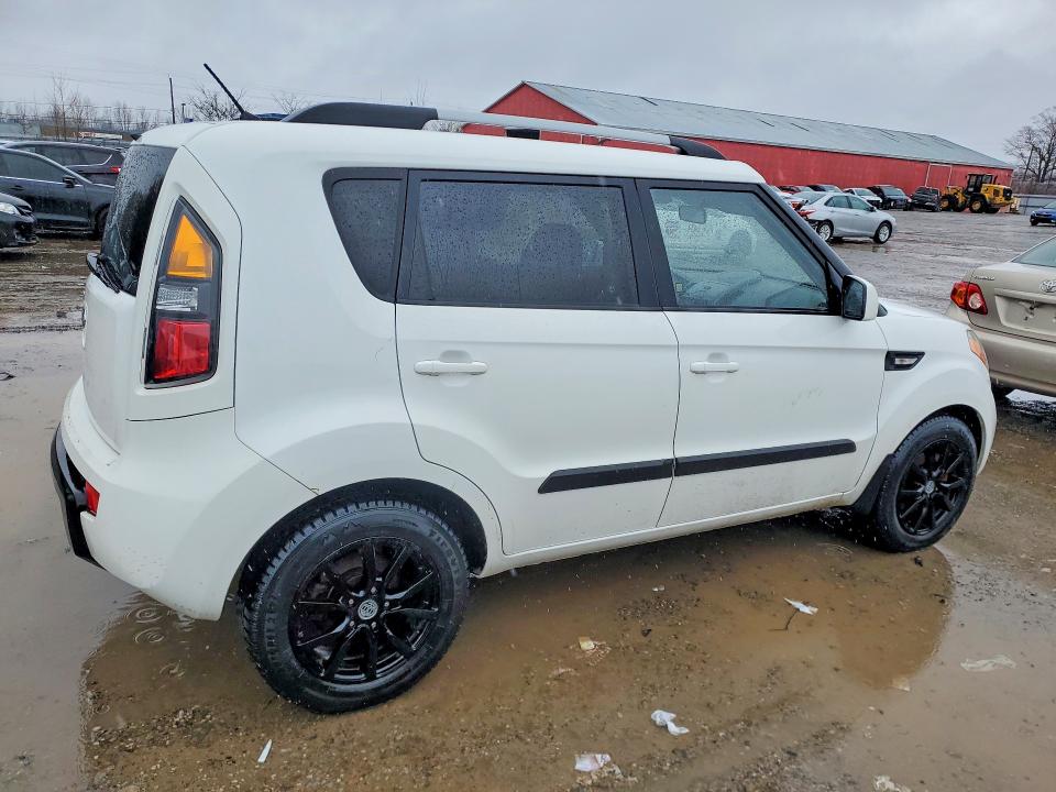 2011 Kia Soul მანქანა იყიდება აუქციონზე, vin: KNDJT2A23B7320172, აუქციონის ნომერი: 41776356