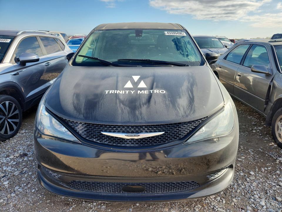45599496 :رقم المزاد ، 2C4RC1CGXNR203889 vin ، 2022 Chrysler Voyager مزاد بيع