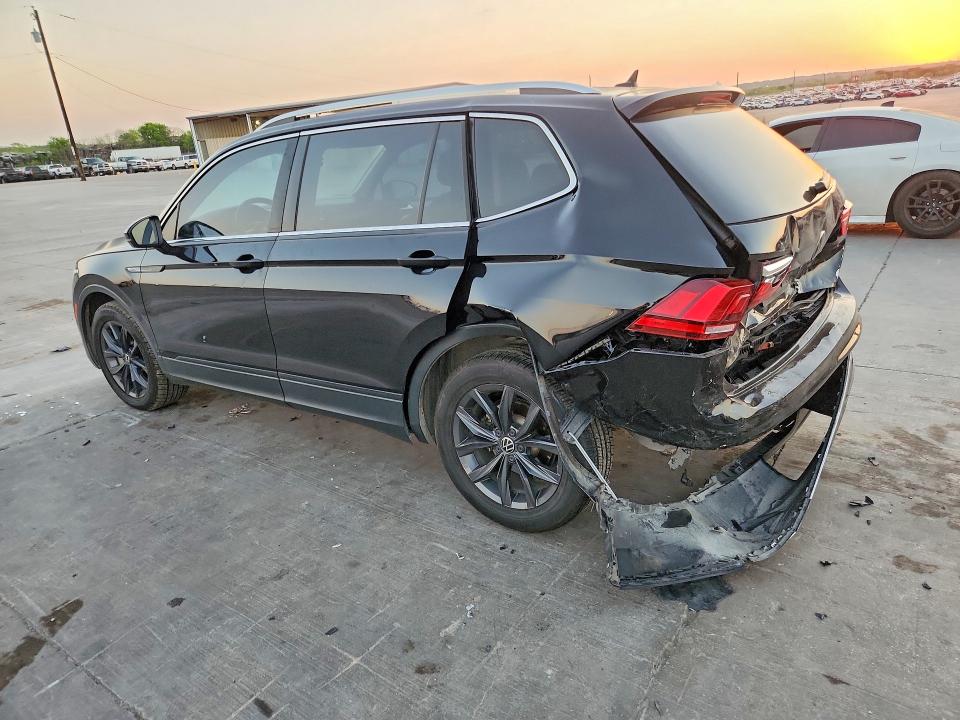 47541036 :رقم المزاد ، 3VV3B7AX0NM013381 vin ، 2022 Volkswagen Tiguan مزاد بيع