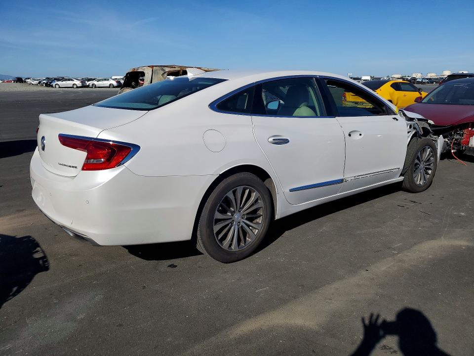 46676866 :رقم المزاد ، 1G4ZN5SS8HU142312 vin ، 2017 Buick Lacrosse مزاد بيع
