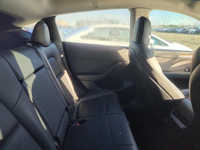 46304916 :رقم المزاد ، 7SAYGDEE9NF532191 vin ، 2022 Tesla Model Y مزاد بيع