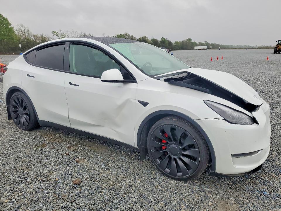 41910696 :رقم المزاد ، 7SAYGDEF5PF665512 vin ، 2023 Tesla Model Y مزاد بيع