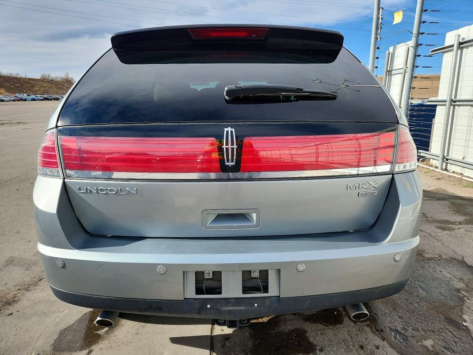 2007 Lincoln Townhouse Mkx მანქანა იყიდება აუქციონზე, vin: 2LMDU88C27BJ24945, აუქციონის ნომერი: 45820136