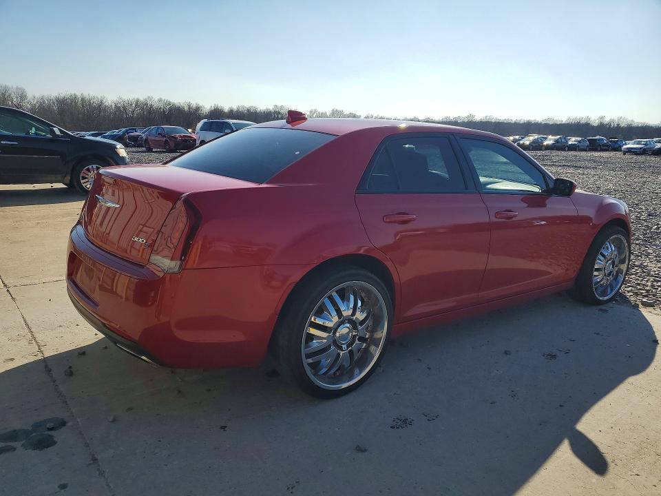 Продажа на аукционе авто 2015 Chrysler 300, vin: 2C3CCAGG2FH927880, номер лота: 42049616