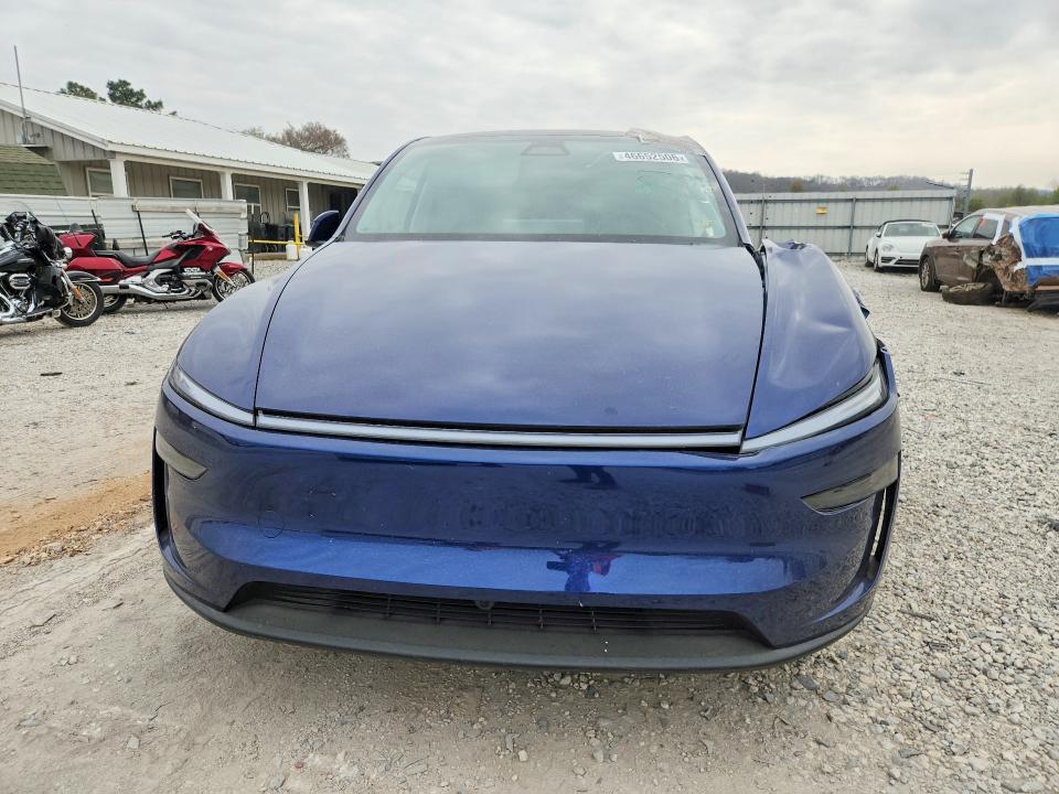 46652506 :رقم المزاد ، 7SAYGDEE6TF566831 vin ، 2026 Tesla Model Y مزاد بيع