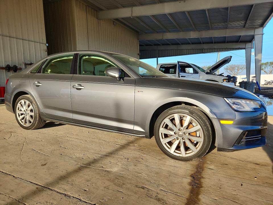 Продажа на аукционе авто 2018 Audi A4, vin: WAUKMAF43JA209951, номер лота: 46547756