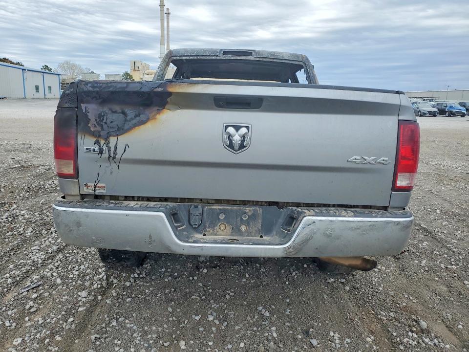47623126 :رقم المزاد ، 3C6RR7LT7LG157074 vin ، 2020 Ram 1500 Classic مزاد بيع