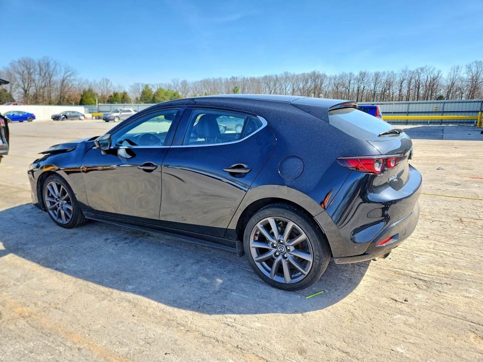 46935476 :رقم المزاد ، JM1BPBLL8M1400586 vin ، 2021 Mazda 3 مزاد بيع