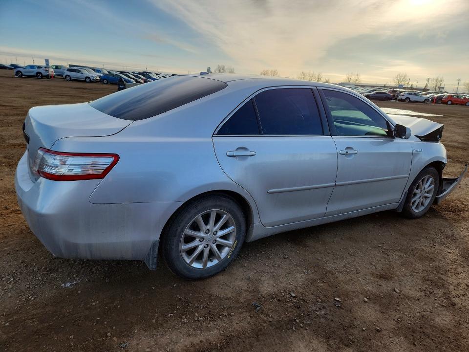 46957776 :رقم المزاد ، 4T1BB3EK0AU114990 vin ، 2010 Toyota Camry Hybrid 4dr مزاد بيع