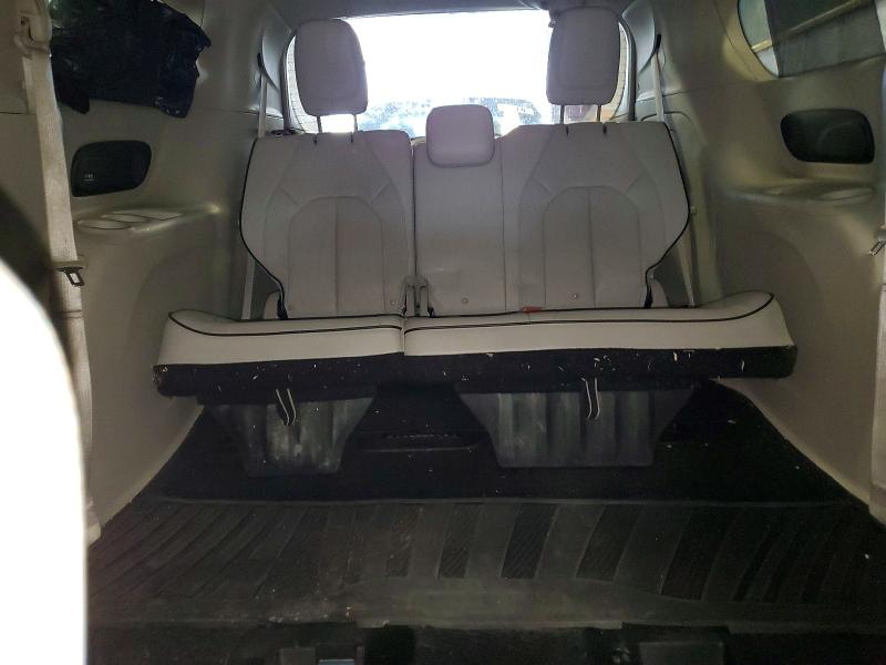 77240995 :رقم المزاد ، 2C4RC1N7XJR183733 vin ، 2018 Chrysler Pacifica مزاد بيع