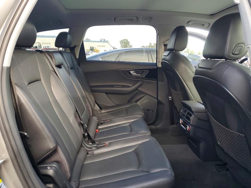 Продажа на аукционе авто 2017 Audi Q7, vin: WA1LAAF77HD000886, номер лота: 46300526