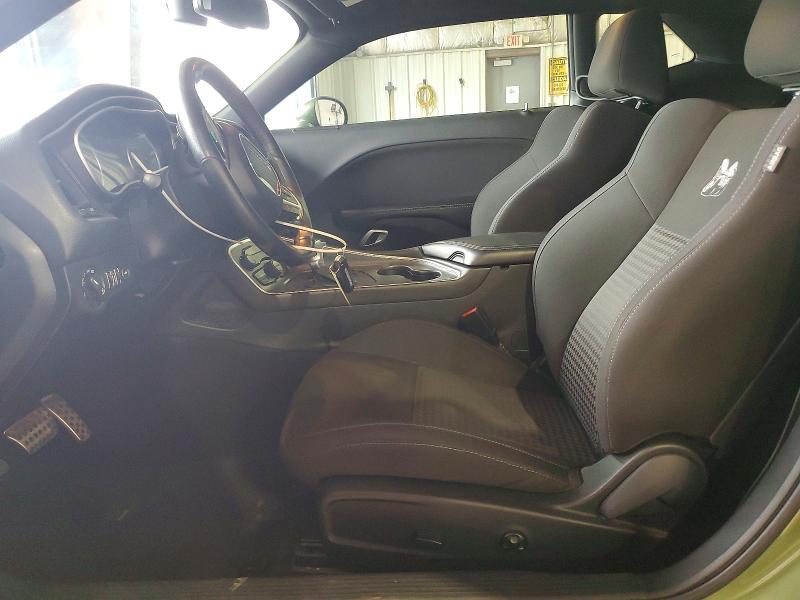 45451376 :رقم المزاد ، 2C3CDZFJ2JH334604 vin ، 2018 Dodge Challenger مزاد بيع